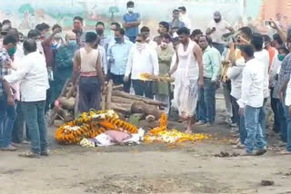 funeral of senior BJD leader Bishnu Das is over