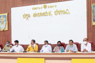 Social distancing forgotten by Ministers and Officials in District level meeting