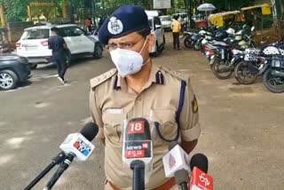 Two police stations in Bangalore are sealed down