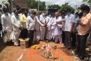 Road Works inauguarated by mla paranna munavalli at gangavathi