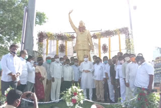 cm-ys-rajasekhar-reddy-celebrates-71st-birth-anniversary