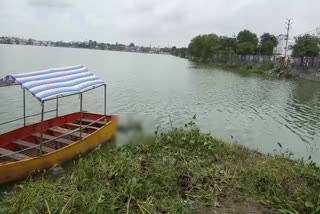 Dead body of a youth found in a pond