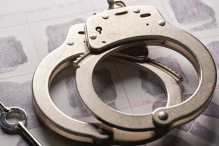 بلند شہر کی پولیس نے منشیات کی سمگلنگ کے الزام میں تین افراد کو گرفتار کرکے ان کے قبضے سے 4410 نشہ آور گولیاں برآمد کی ہیں