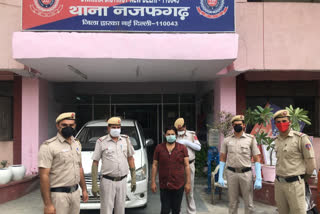 Najafgarh police arrested vicious crook in delhi