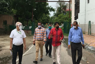 Greater Noida Authority officials check cleaning system in Sector Beta 2