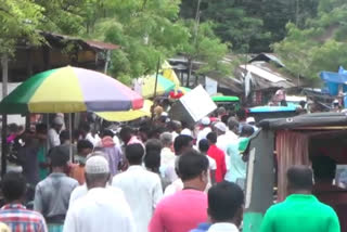 crowd in rupahi