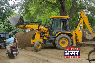 Sewer work started in Dilshad Garden C block in Impact News etv bharat