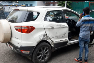 Auto collided with executive magistrate's vehicle in chhindwara