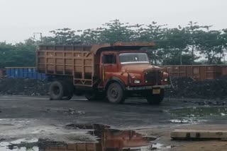 Illegal coal transportation in jamtara