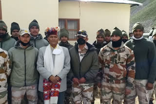 MP Ramswaroop meets soldiers on the India-China borde