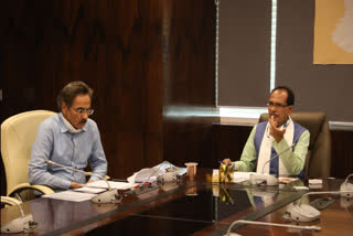 CM reviews preparations of Rewa Ultra Mega Solar Project