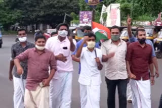 സ്വർണ്ണക്കടത്ത് കേസ്  യൂത്ത് കോൺഗ്രസ്  മുഖ്യമന്ത്രി രാജിവെക്കണമെന്നാവശ്യപ്പെട്ട് യൂത്ത് കോൺഗ്രസ് മാർച്ച്  മലപ്പുറം ഡിസിസി  മലപ്പുറം മണ്ഡലം കമ്മിറ്റി  Malappuram  youth congress march  Malappuram DCC