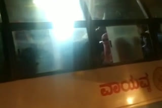 Violation of social distance in Hubli-Dhrwad buses