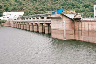 heavy water flow in srisailam reservoir