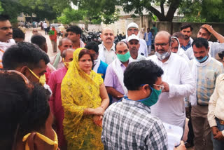 Senvdha MLA Ghanshyam Singh submitted memorandum to Chief Minister Shivraj Singh to SDM Virendra Baghel