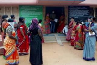 anganwadi workers protest at talupula revenue office to justify there demands