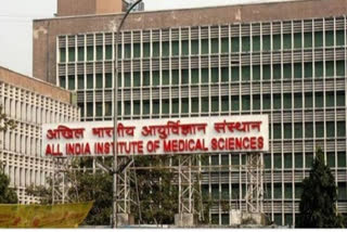 AIIMS doctor dies of suicide  AIIMS Delhi junior doctor jumps off 10th floor  AIIMS doctor  depression  COVID-19  doctor commits suicide  எய்ம்ஸ் மருத்துவர் தற்கொலை  டெல்லி எய்மஸ் மருத்துவர் தற்கொலை  சுகாதாரத் துறை அமைச்சர்  ஹர்ஸ் வர்தன்  டெல்லி எய்ம்ஸ் மருத்துவர் தற்கொலை