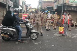 Strict lockdown imposed across Uttar Pradesh, only sale of essential items allowed