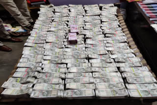 ed raids delhi-ncr and seized unauthorized money