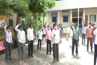 local people protest over road and sewage construction in Chikkodi