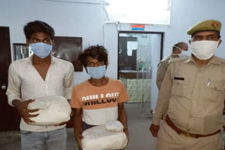 Two smugglers arrested with 2 kg 900 grams of cannabis in Noida