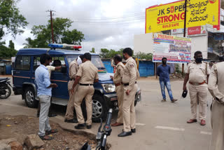 police lathi Charge