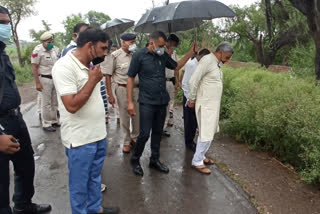 haryana Agriculture Minister took stock of damage caused by locust in Charkhi Dadri