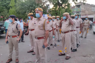 अलवर न्यूज, राजगढ़ में पुलिस का फ्लैग मार्च, Flag march of police in Rajgarh, Information on new motor vehicle act