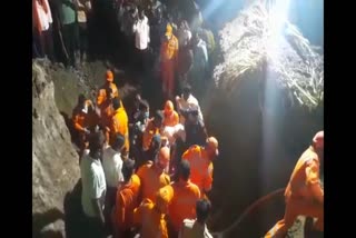 5-yr-old boy trapped in 15-ft deep borewell dies at Maharashtra's Ahmednagar