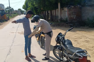 Baba Haridas Nagar Police started a roko-toko abhiyan