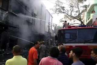 Fire broken out in clothes Showroom in Shyam Park Extension of Ghaziabad