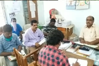 special officer meeting with payakaraopeta gram secretaries for corona issue