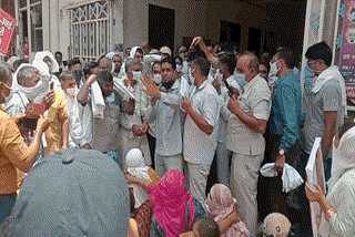 pti teachers protest and submitted submitted memorandum to ghanshyam saraf in bhiwani