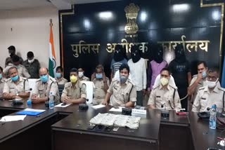 4 accused arrested in 20 lakh robbery case from fish businessman in dumka