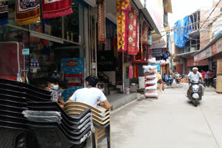 South Delhi markets are empty even after 1 month of unlock