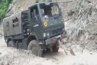 Vehicles of security forces stuck on Tawaghat-Lipulekh route due to debris