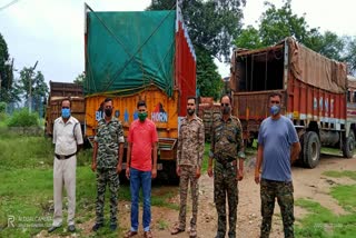 Vehicle caught while transporting illegal sand