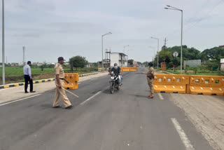 madnur boarder closed by maharastra police at kamareddy