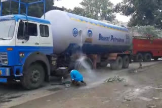 Gas tanker leakage in baharampur murshidabad