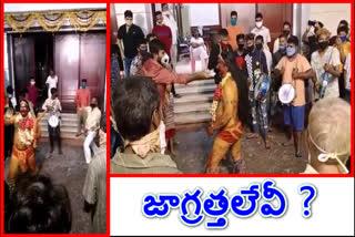 deputy-speaker-padma-rao-goud-attented-bonalu-procession-without-mask-in-secunderabad