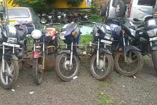 Police recovered 6 bikes from three vicious thieves