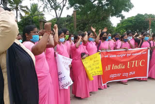 Asha workers protest in Chitradurga