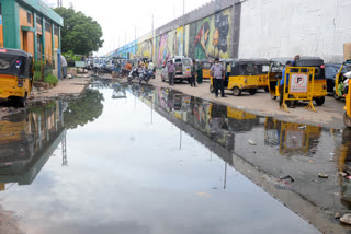 Drainage Flowting on kurnool roads