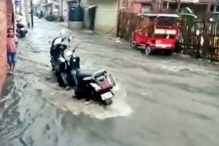 Many areas were submerged due to heavy rain in ranchi