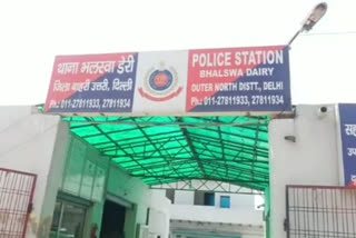 Delhi police arrested a liquor Smuggler in Northern outer district