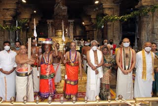 srirangam-temple-costume