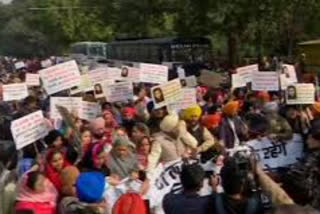 Sikhs protest against Pakistan  protest against Pakistan spy agency ISI  ISI backing pro-Khalistan activities  pro-Khalistan activities  പാകിസ്ഥാൻ ഹൈക്കമ്മിഷൻ  ഐഎസ്ഐ  സിഖ് പ്രതിഷേധം  പ്രോ ഖാലിസ്ഥാൻ  ന്യൂഡൽഹി