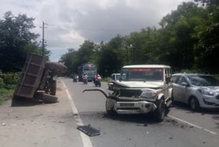 4 people injured in road accident in Ramgarh