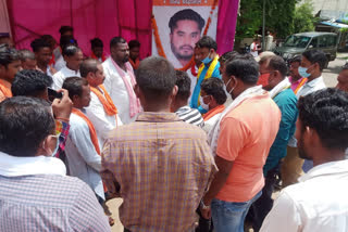 Sarva Yadav society is on hunger strike for justice of Bhakti Yadav murder case in balodabazar