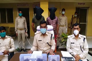 2 criminals arrested in Garhwa